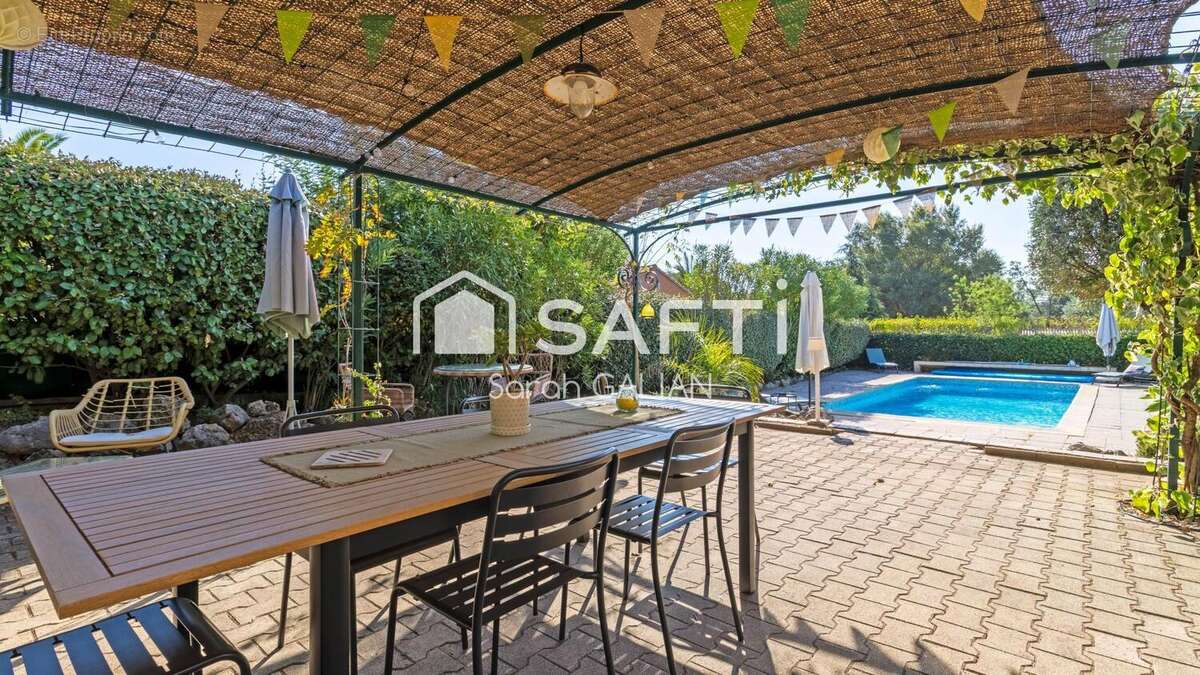 Photo 2 - Maison à ROQUEBRUNE-SUR-ARGENS