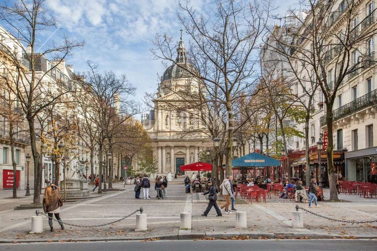 Appartement à PARIS-5E