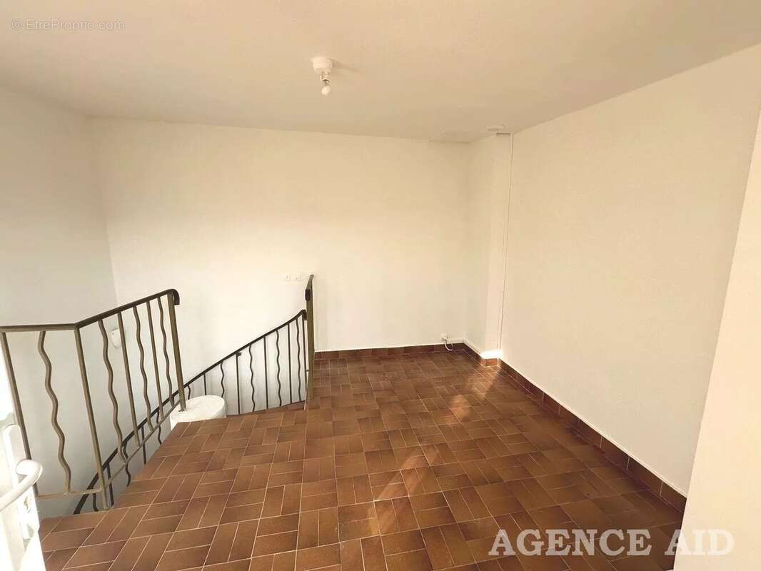 Appartement à CUGES-LES-PINS