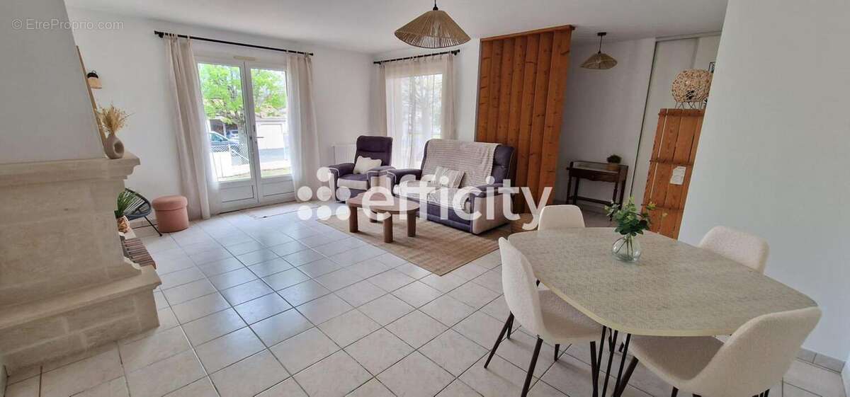 Maison à GOND-PONTOUVRE