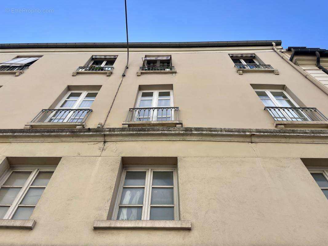 Appartement à VERSAILLES