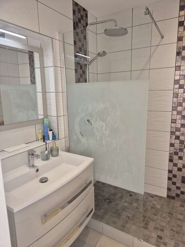 Appartement à VILLENEUVE-LOUBET