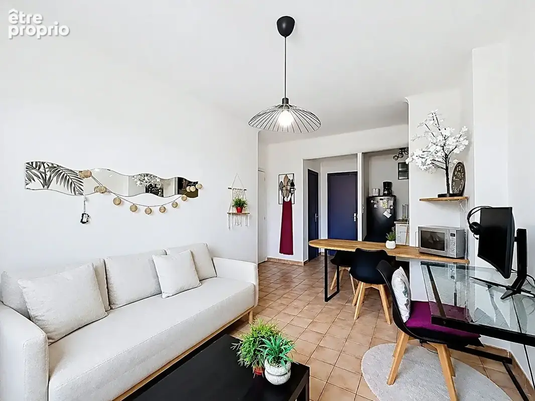 Appartement t2 climatisé 35m² - place des corps saints - photo 1
