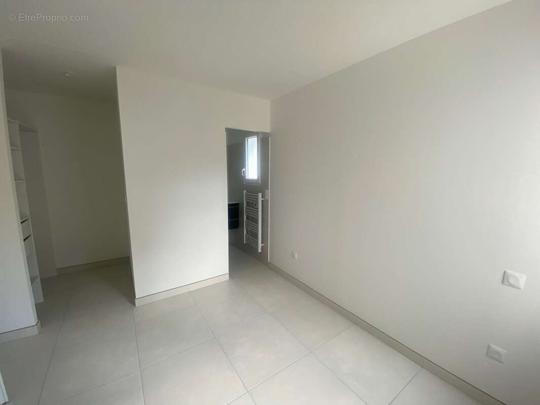 Maison à VAUX-SUR-MER