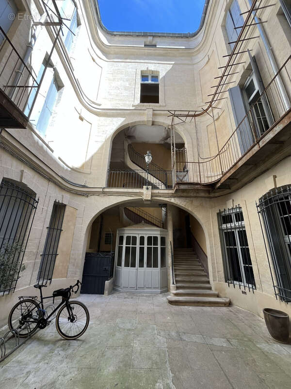 studio à rénover - photo 5