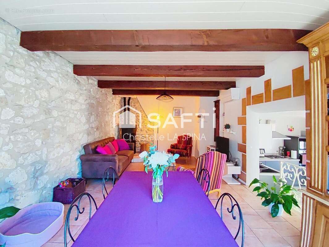 Photo 2 - Maison à THEZIERS