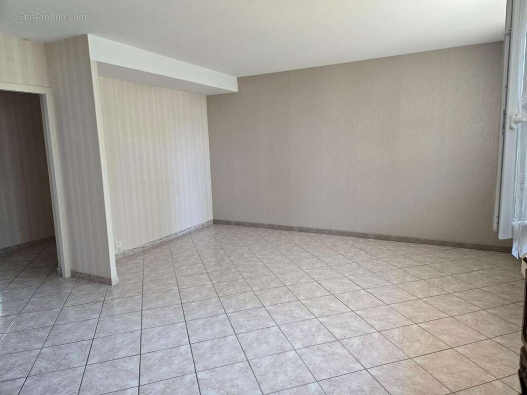 Appartement 63 m² à Saint-Cyr-Sur-Loire  - photo 3