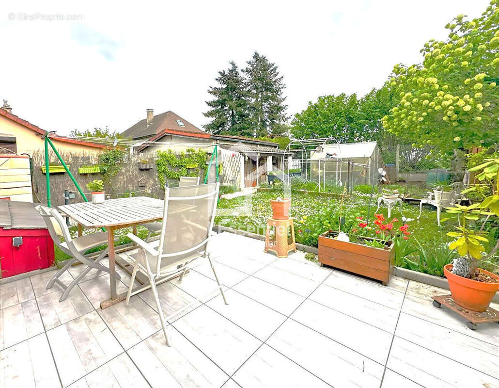 Maison à LES MUREAUX