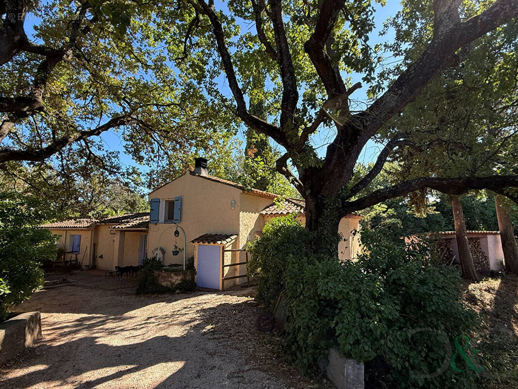 Maison à CUERS