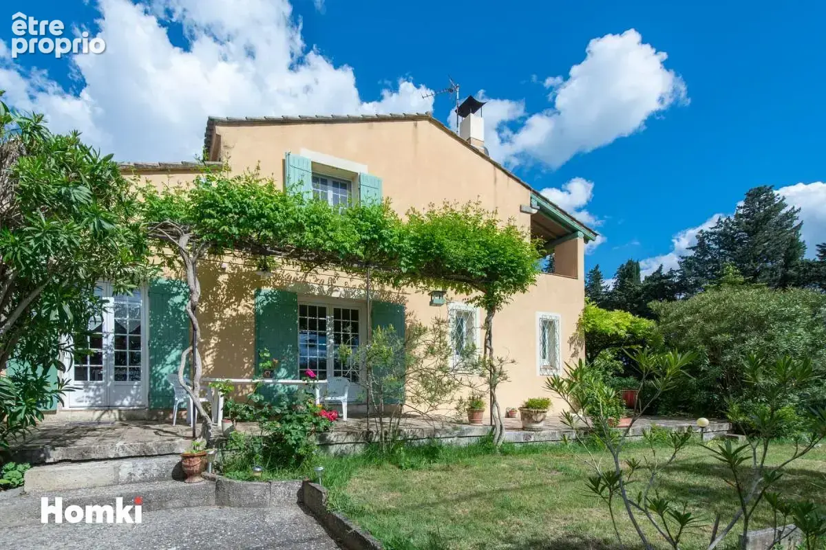 Maison à MORIERES-LES-AVIGNON