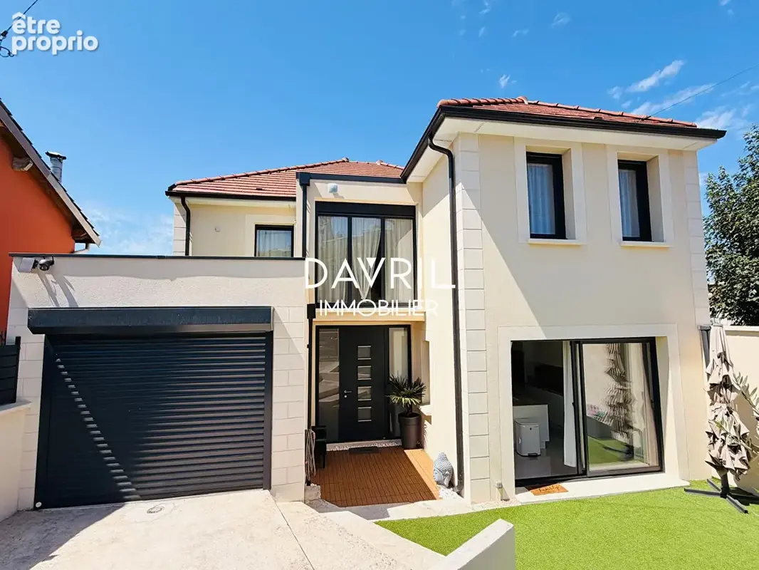 Photo Maison à Conflans-Sainte-Honorine au prix de 729 000€