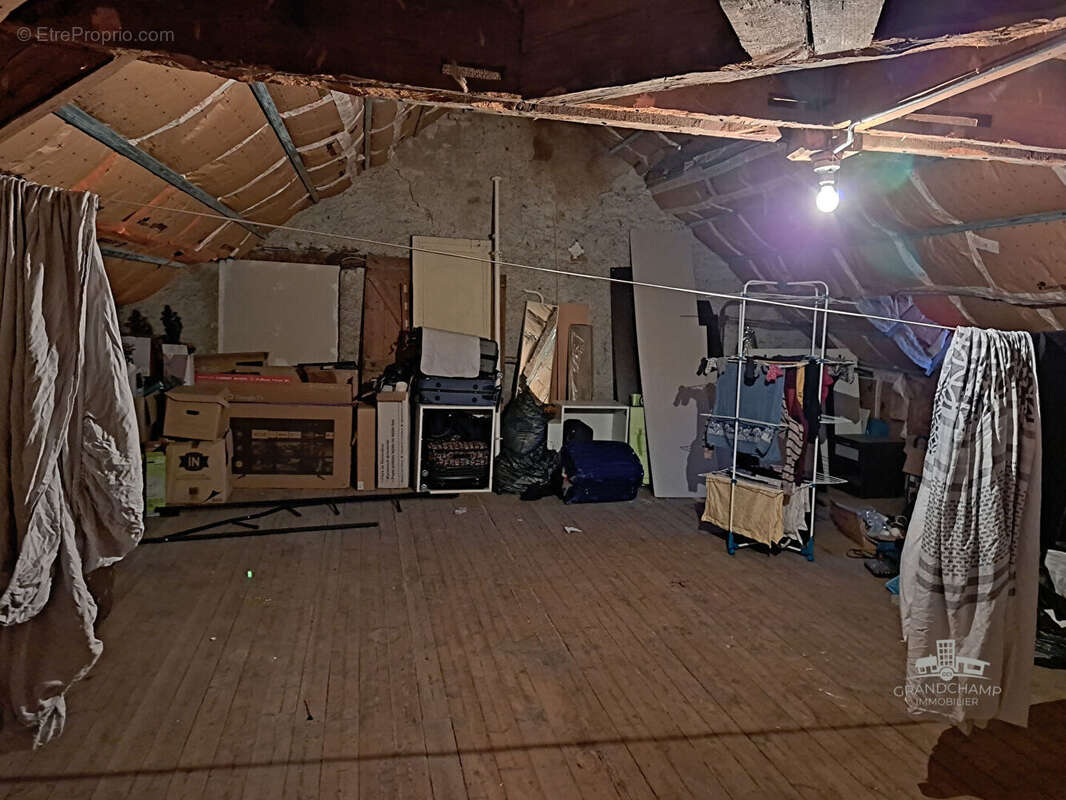 Maison à GRANDCHAMPS-DES-FONTAINES