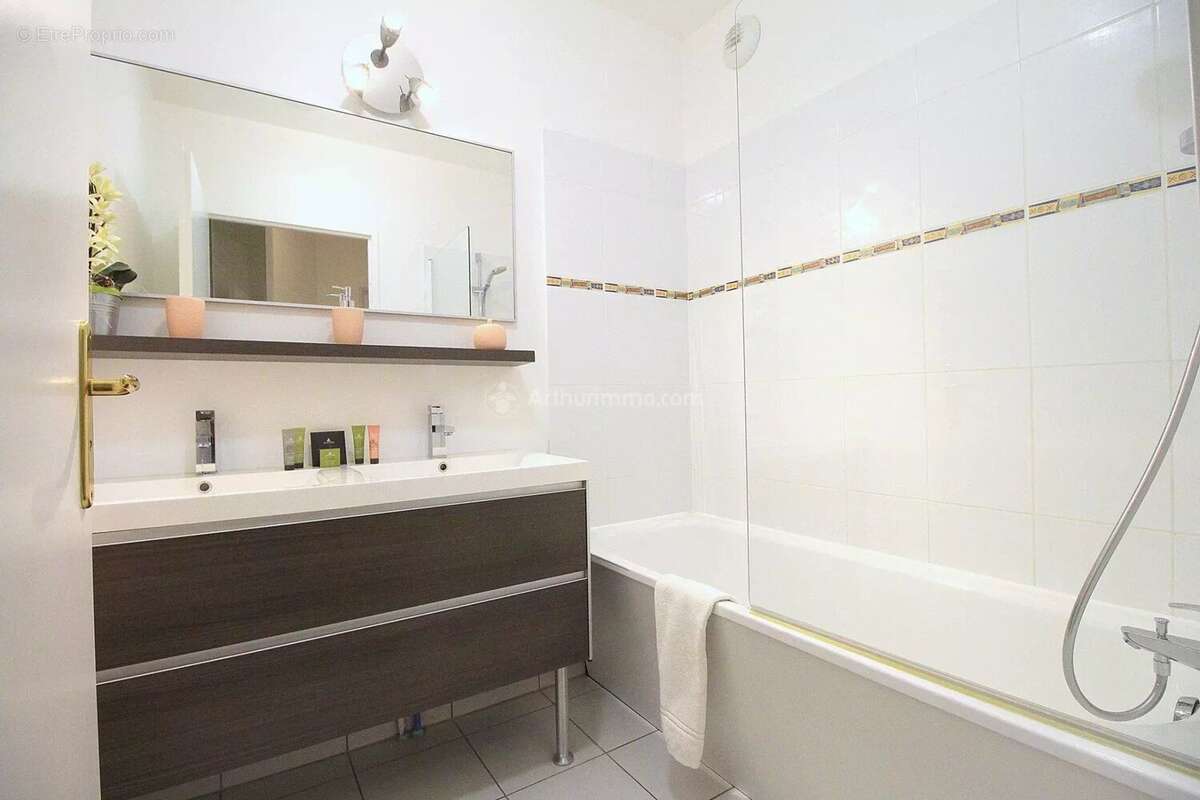 Appartement à SERRIS