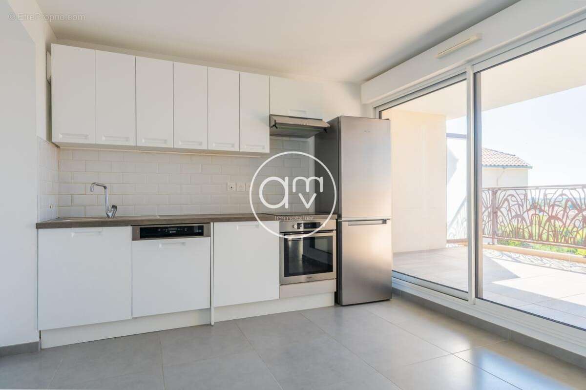 Appartement à HYERES