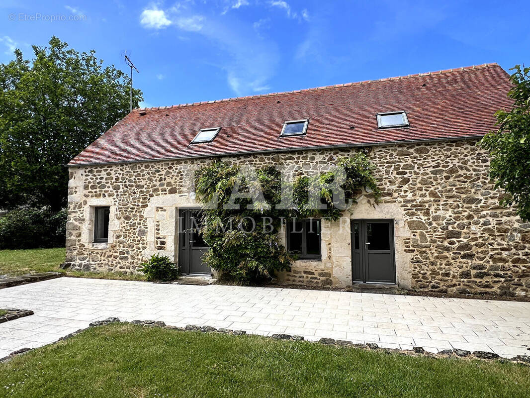 Maison à AVOINE