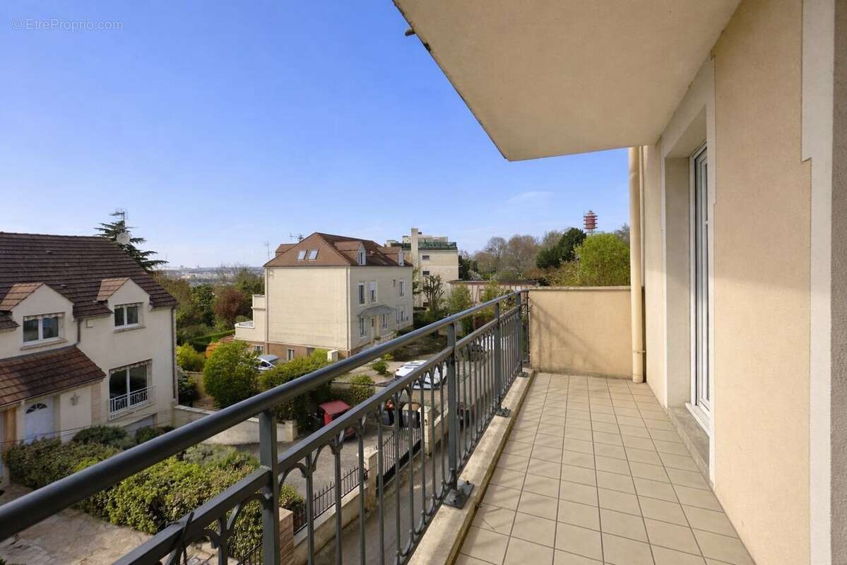 Appartement à CHENNEVIERES-SUR-MARNE