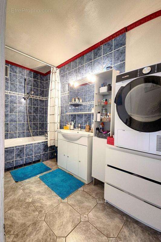 Appartement à CHENOVE