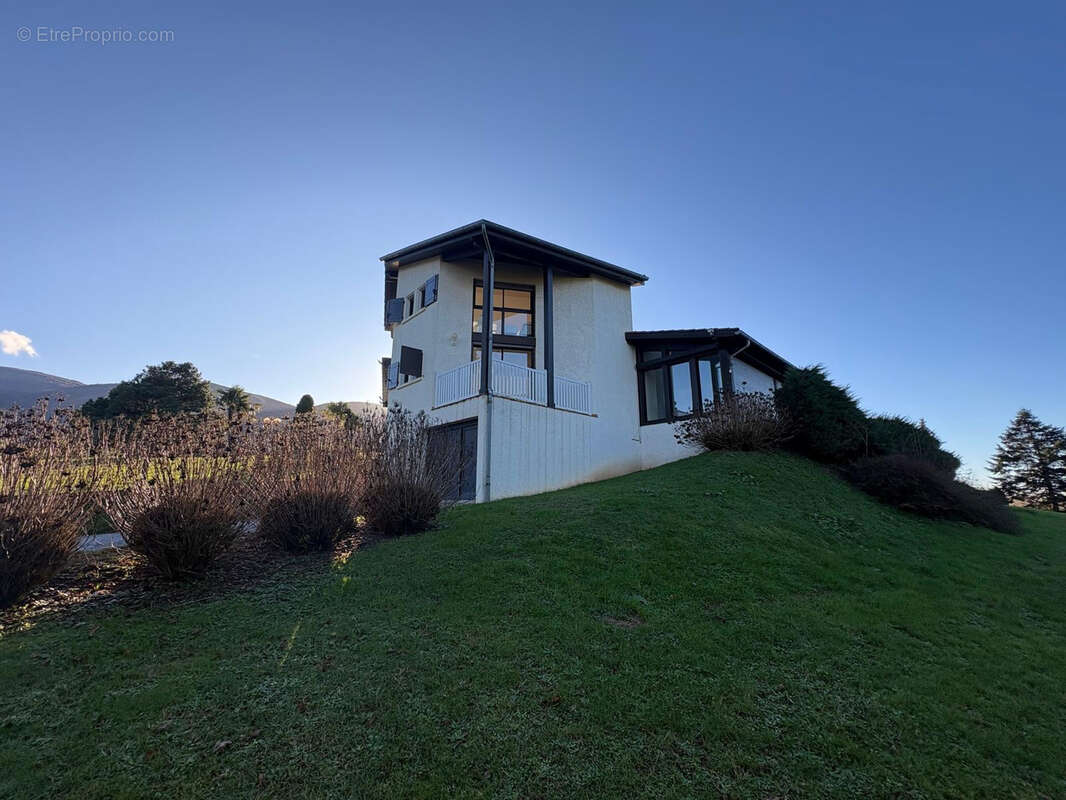 Maison à SAINT-AMANS-SOULT