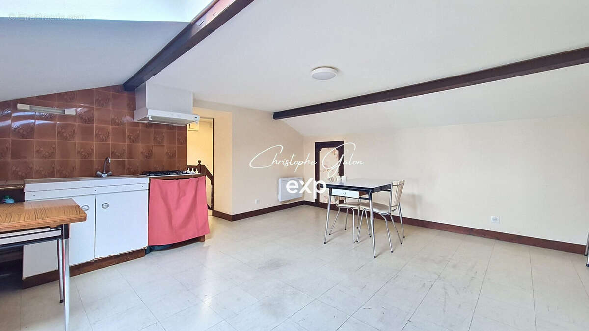 Appartement 339 m² à Bellac  - photo 6