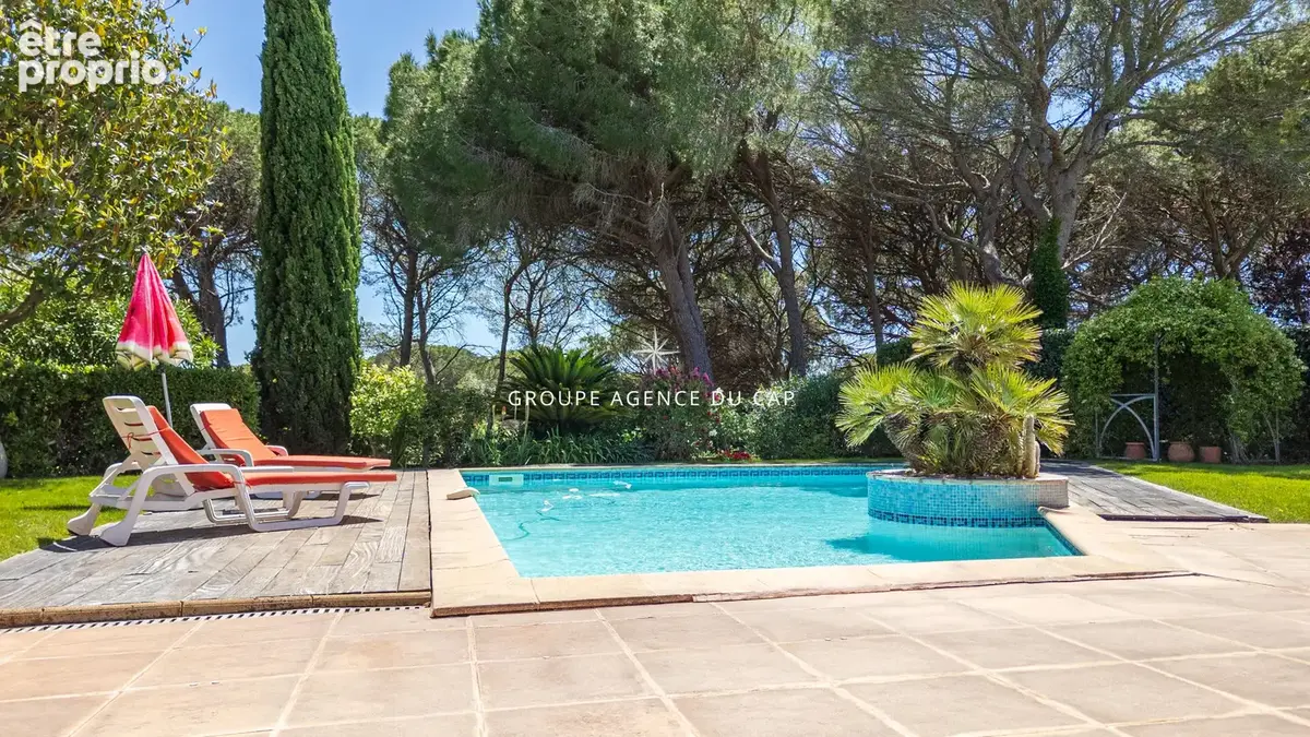 Valescure coeur des golfs villa 5 chambres de 200m² avec piscine - photo 17