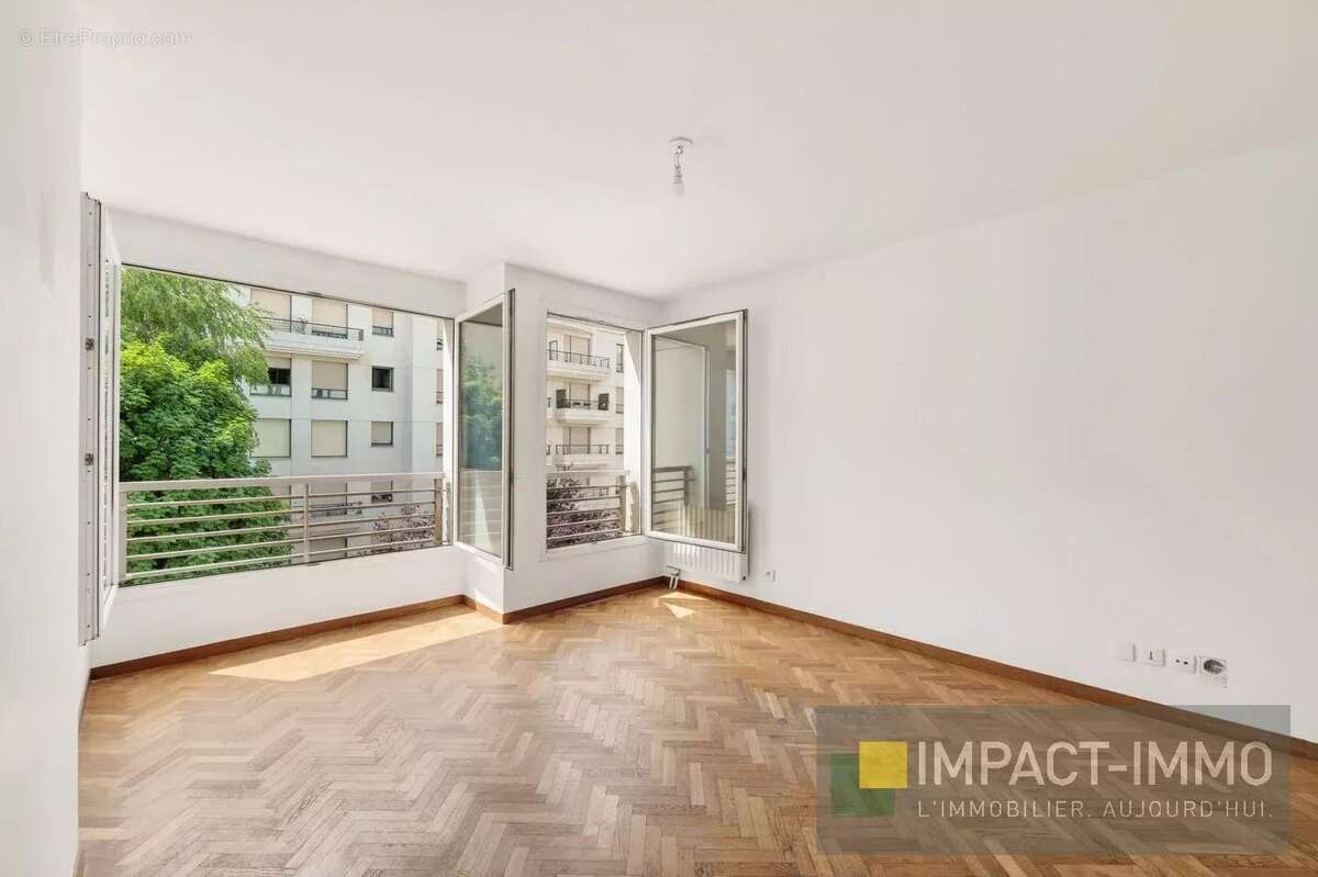 Appartement à LEVALLOIS-PERRET