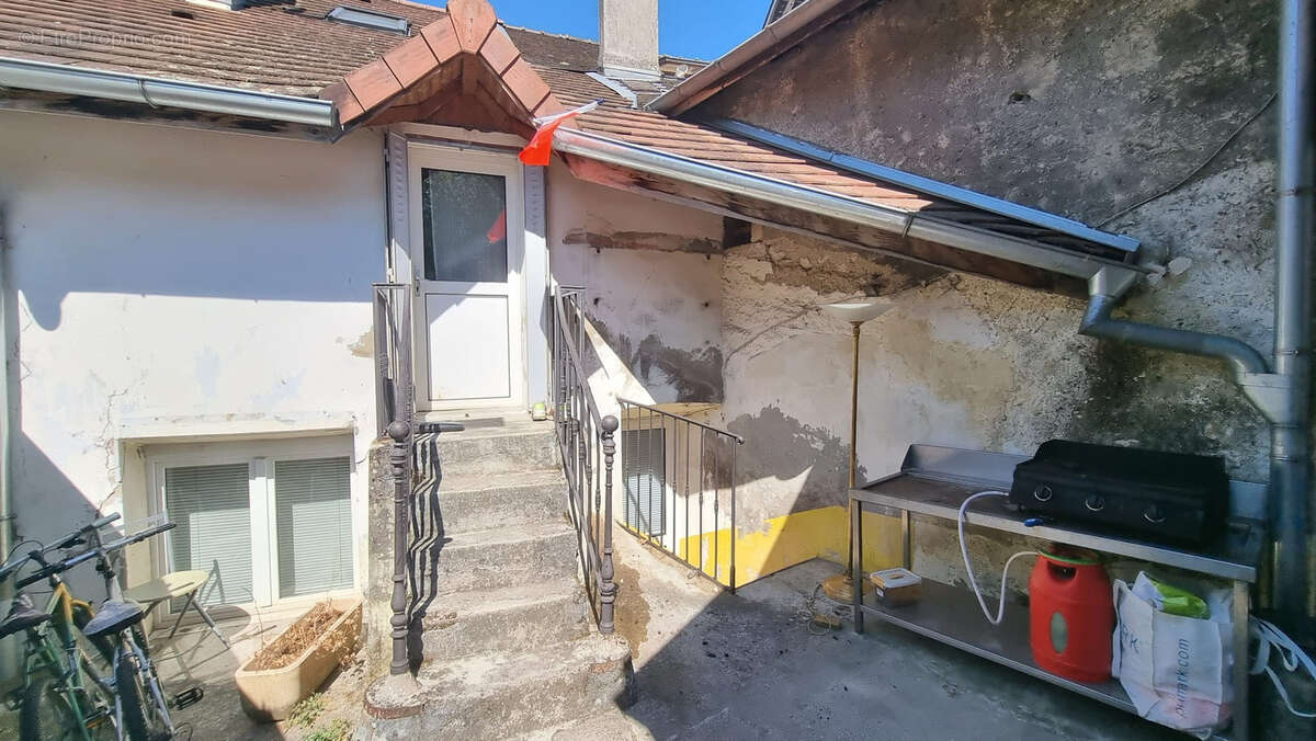 Appartement proche ecole et centre ville avec exterieur - photo 12