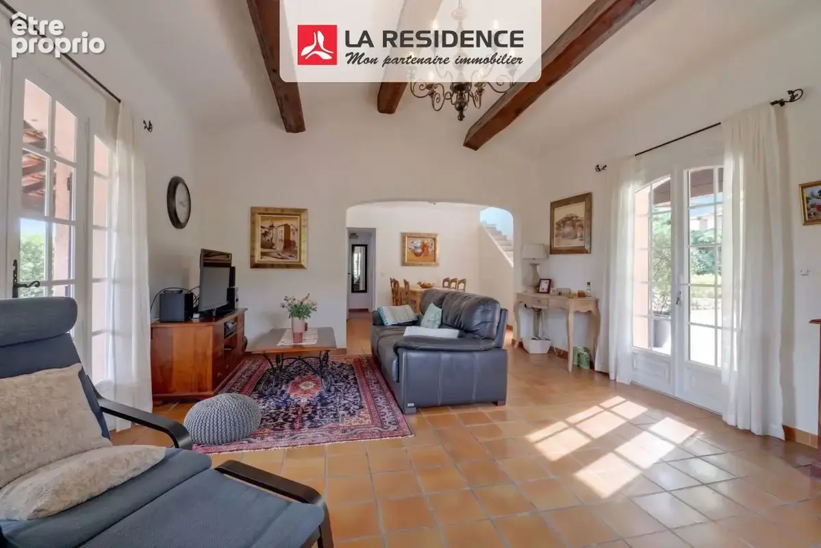 Maison 6 pièces 160 m² à vendre à Roquebrune-Sur-Argens (83520) - photo 7