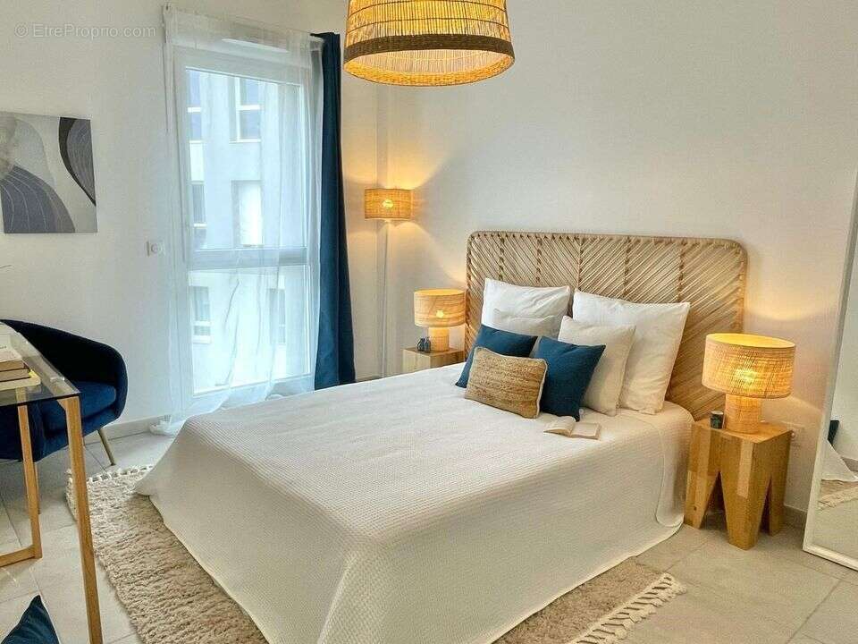 Appartement à MARSEILLE-6E