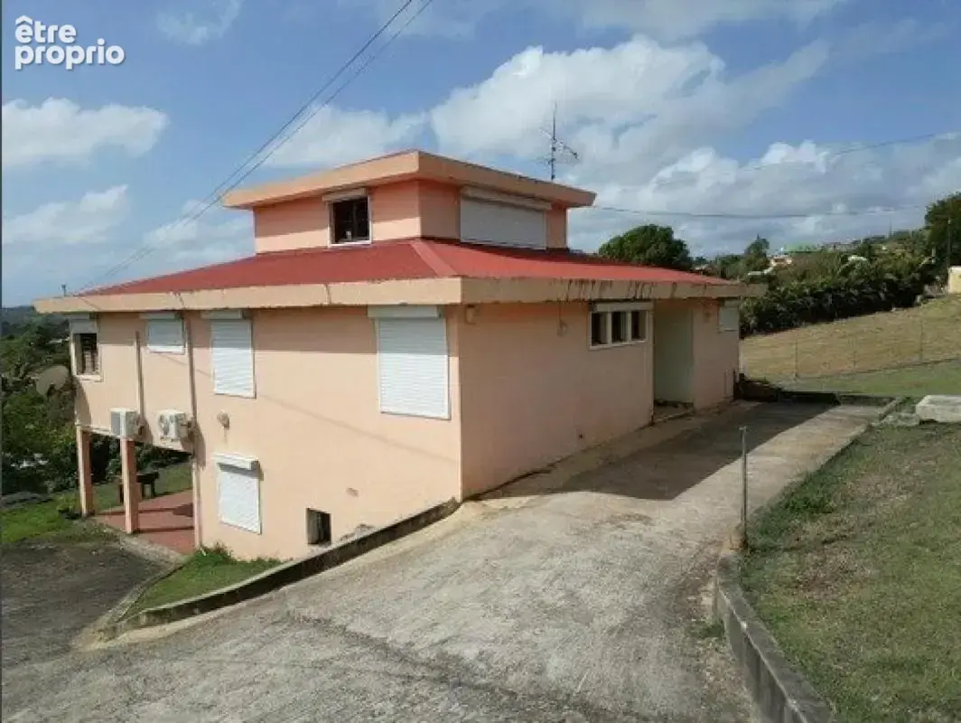 Maison F5 spacieuse avec jardin au François - photo 2