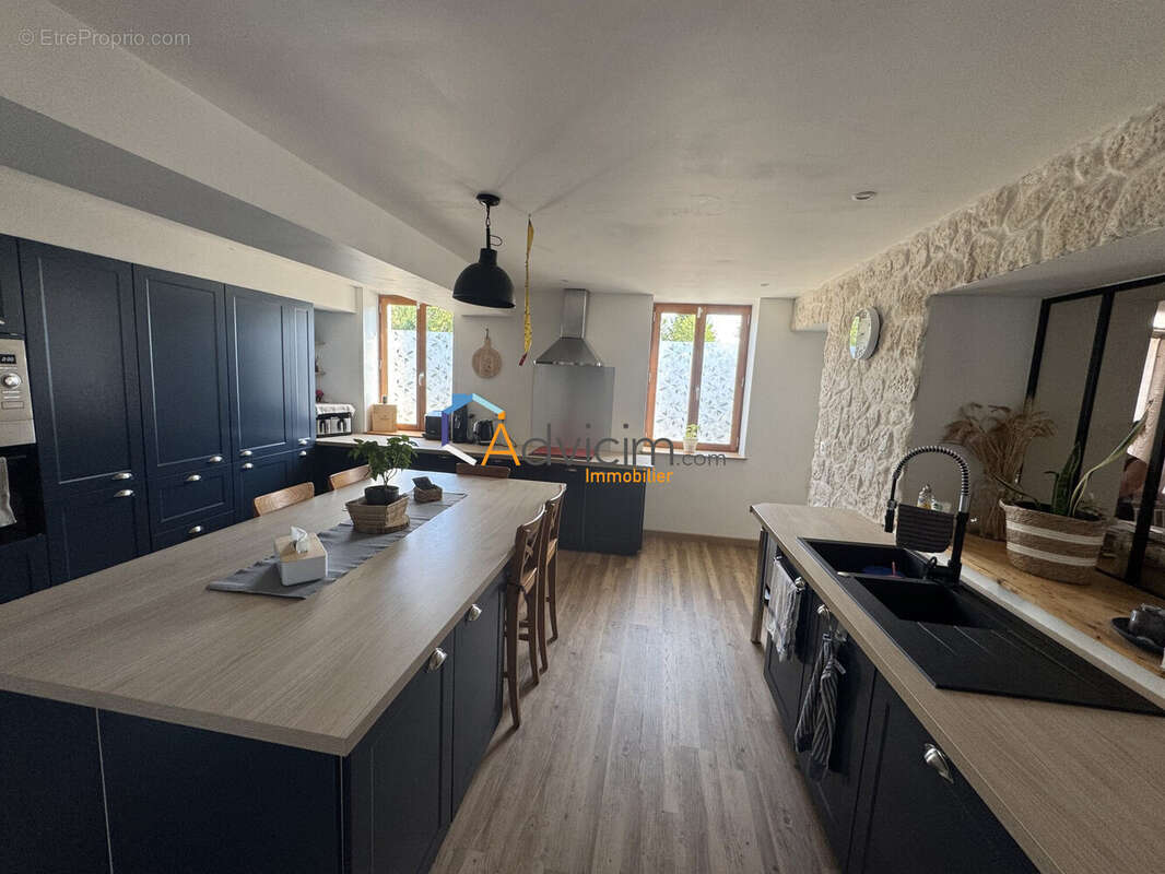 Maison 176 m² à Brumetz  - photo 8