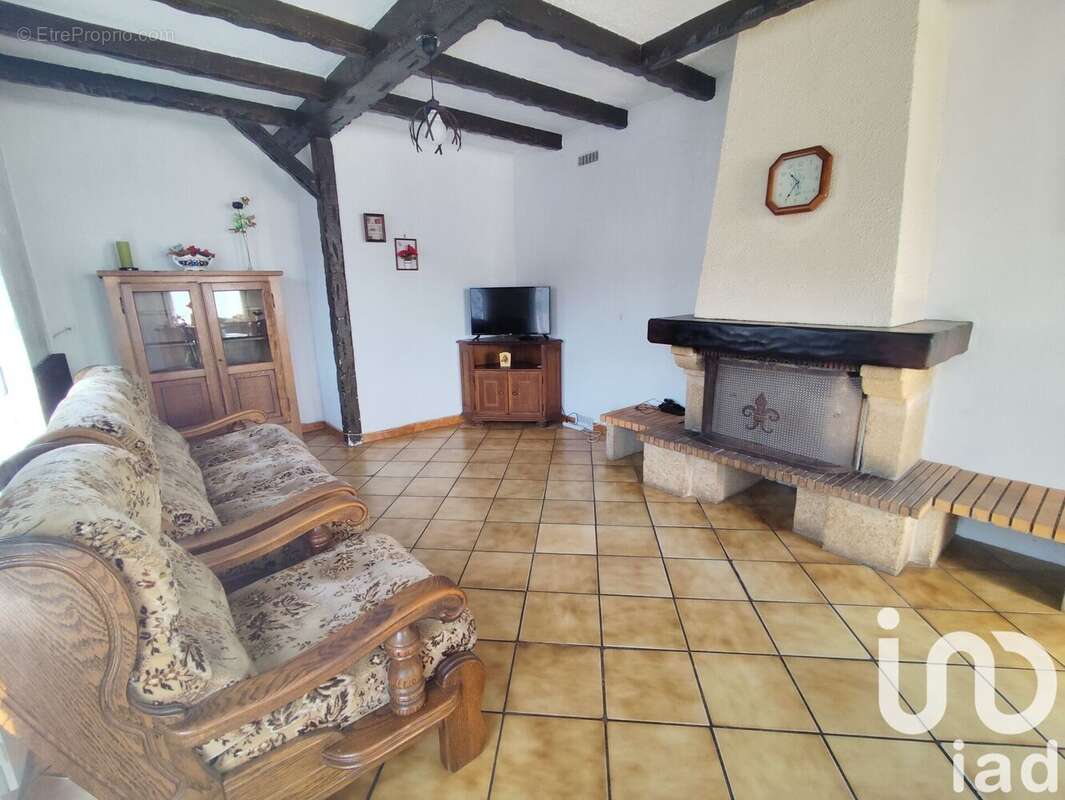 Photo 8 - Maison à LAMORLAYE