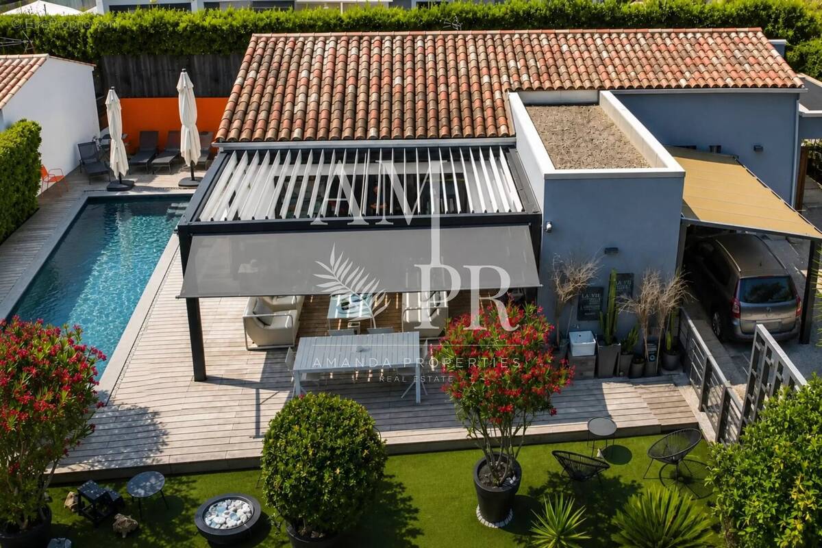 Maison à MOUGINS