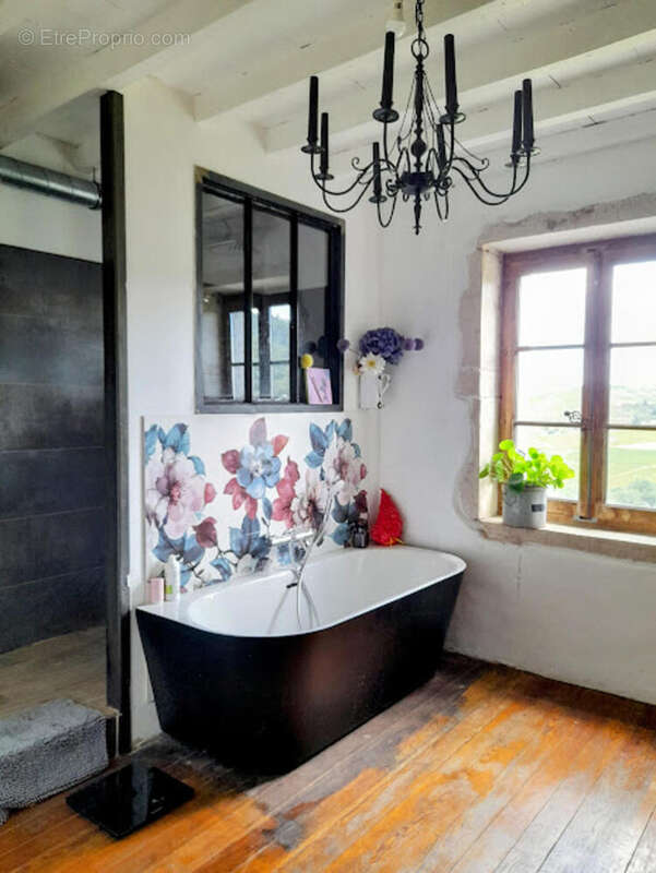 Photo 6 - Maison à VAUX-EN-BEAUJOLAIS