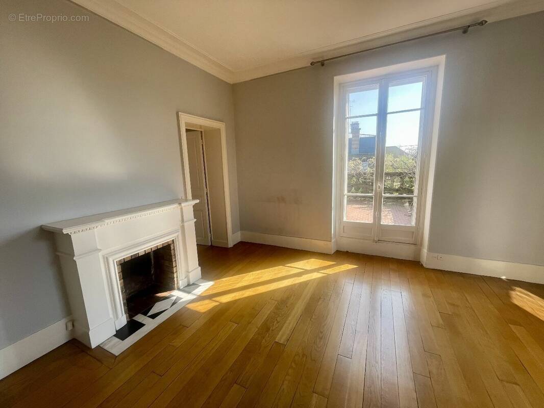 Maison à VERSAILLES