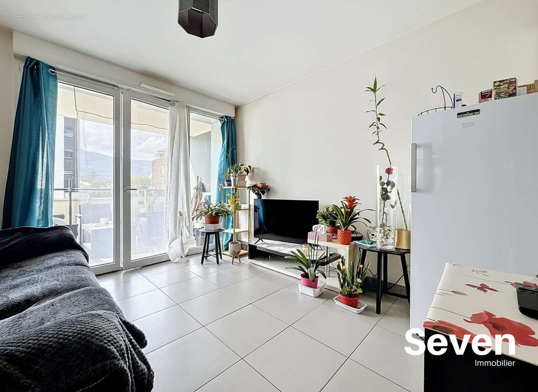 Appartement 41 m² à Echirolles  - photo 4