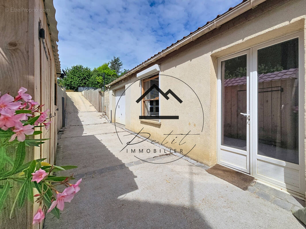 Maison à MOUY