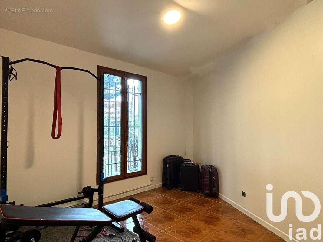 Photo 2 - Maison à LE BLANC-MESNIL