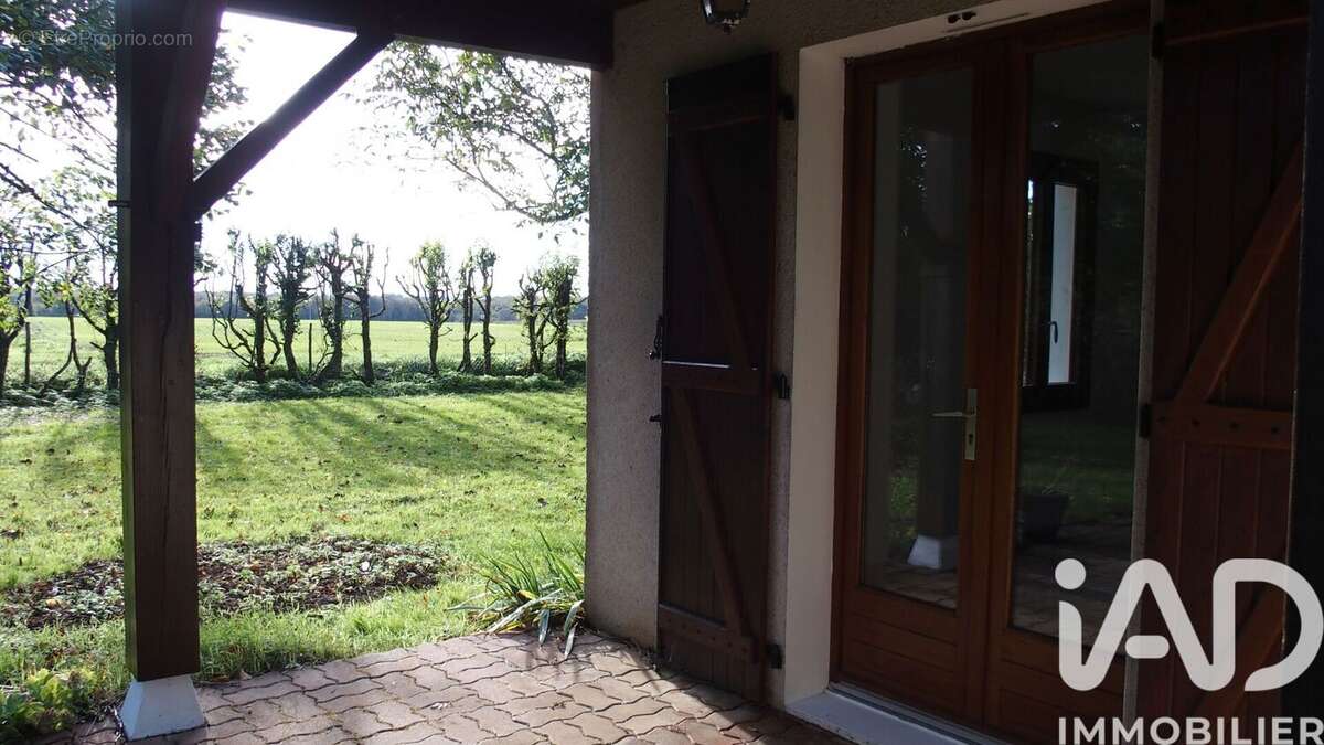 Photo 4 - Maison à VIVONNE