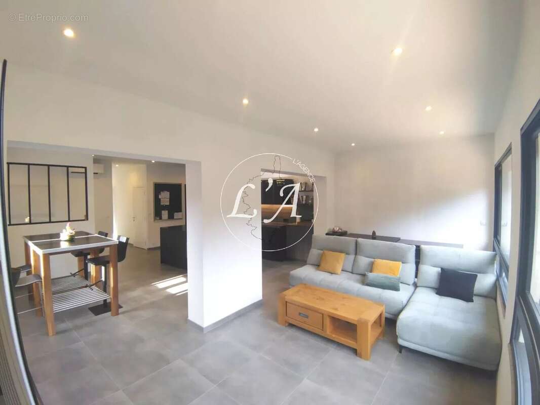 Appartement à CAURO