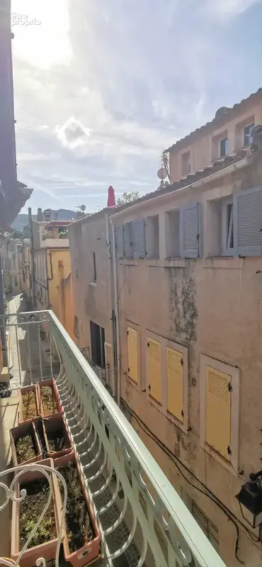Cassis - Vente appartement T3 en dernier étage dans le village avec balcons - photo 10