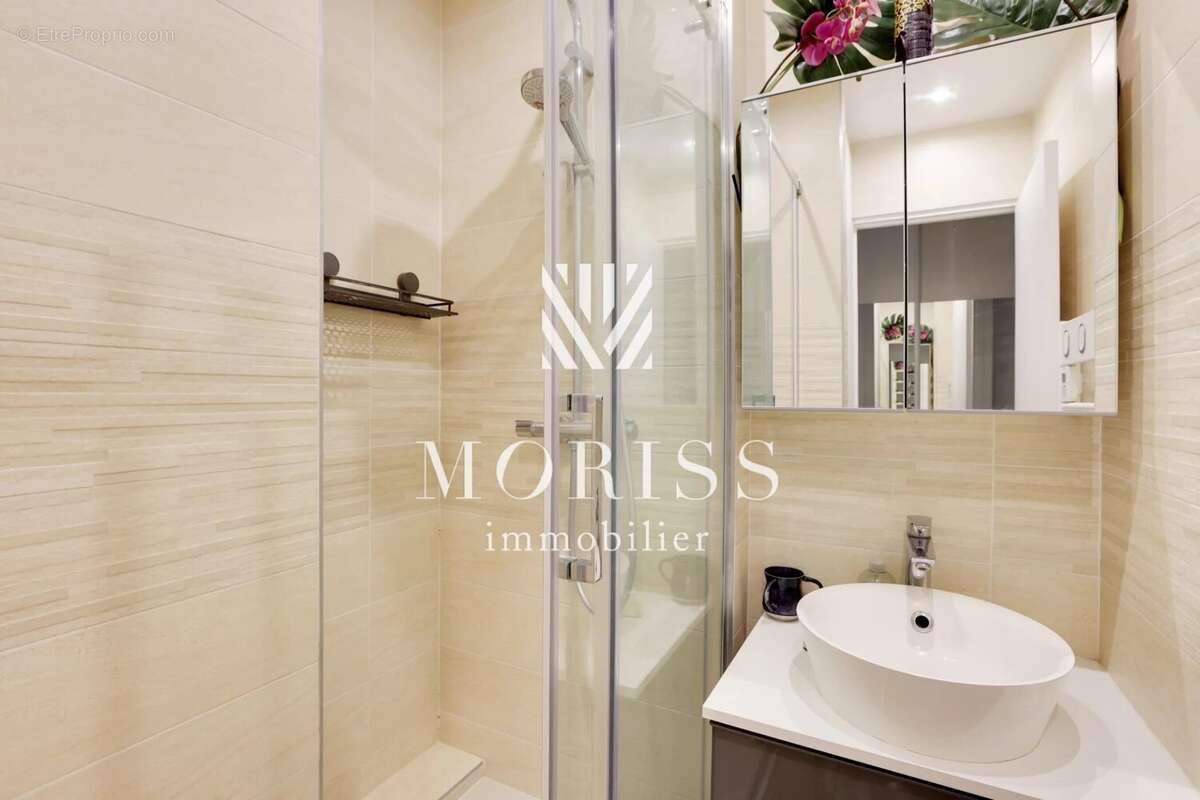 Appartement à LEVALLOIS-PERRET