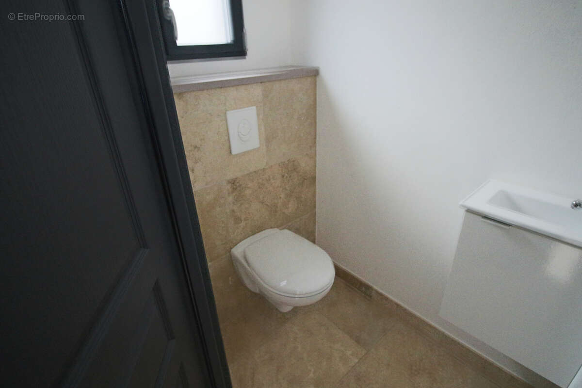 Maison à PUY-L&#039;EVEQUE