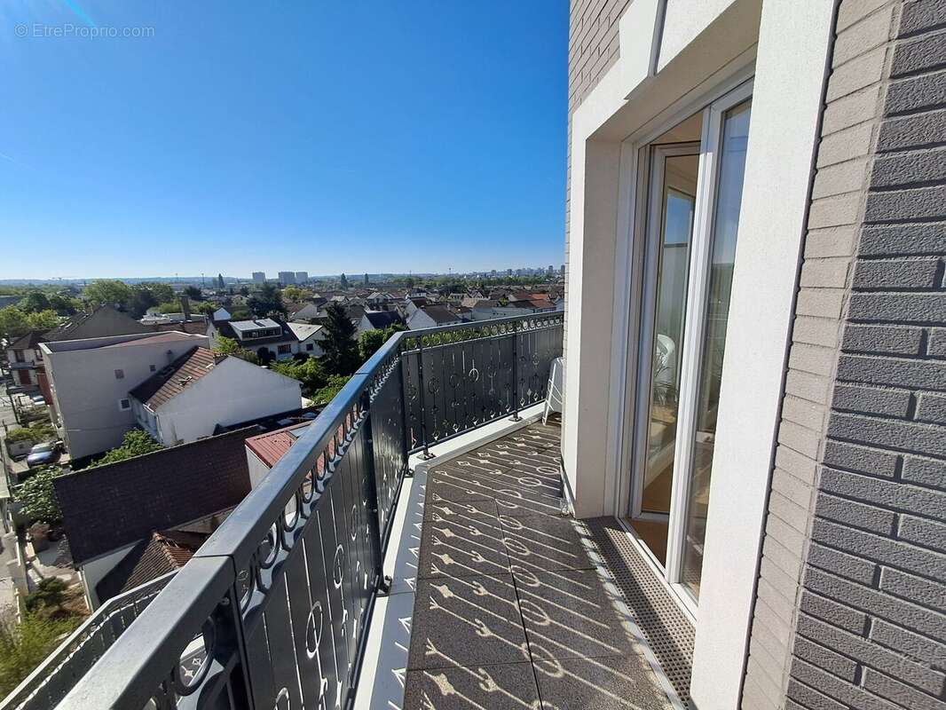 Photo 8 - Appartement à LE BLANC-MESNIL