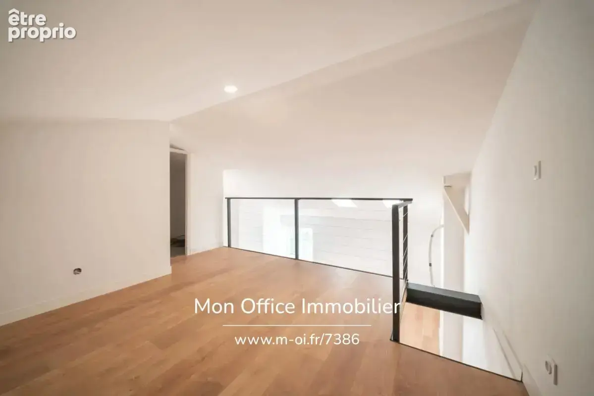 Référence : 7422-ASA - Appartement 3 pièces avec mezzanine dernier étage - photo 8
