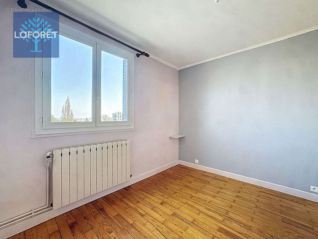 Appartement à SAINT-GENIS-LAVAL