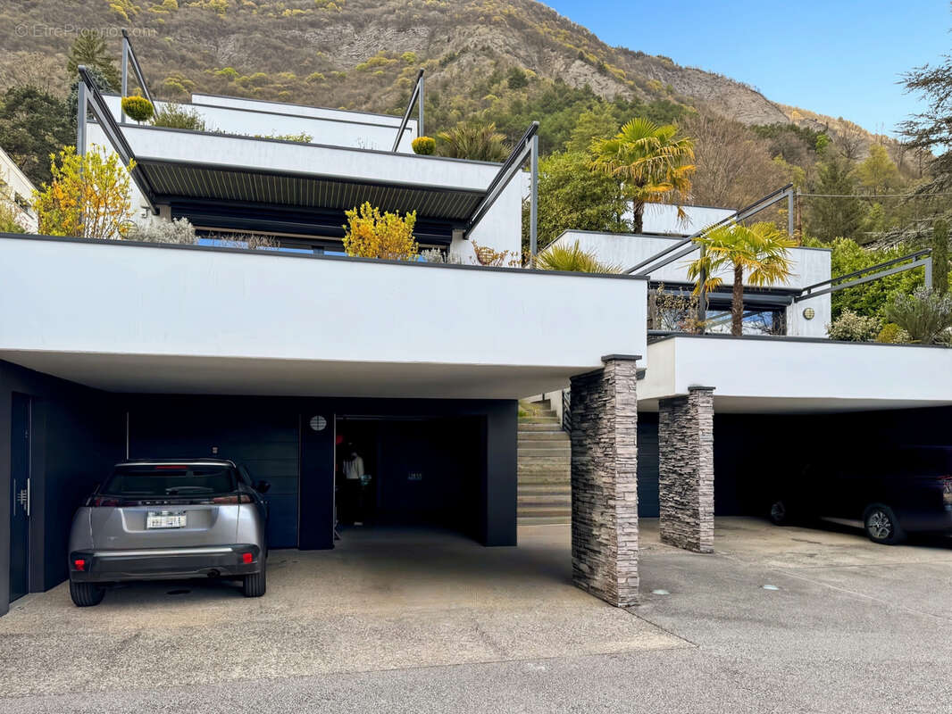 Appartement à LA TRONCHE