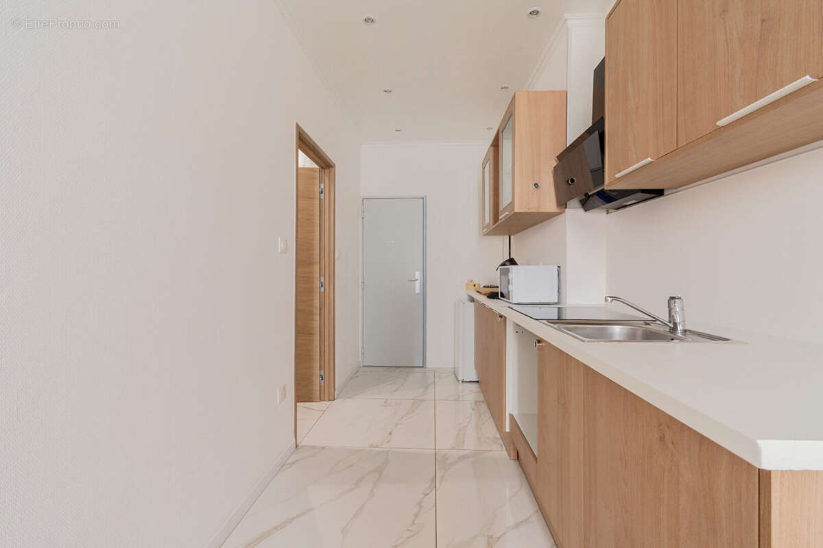 Appartement à MARSEILLE-2E