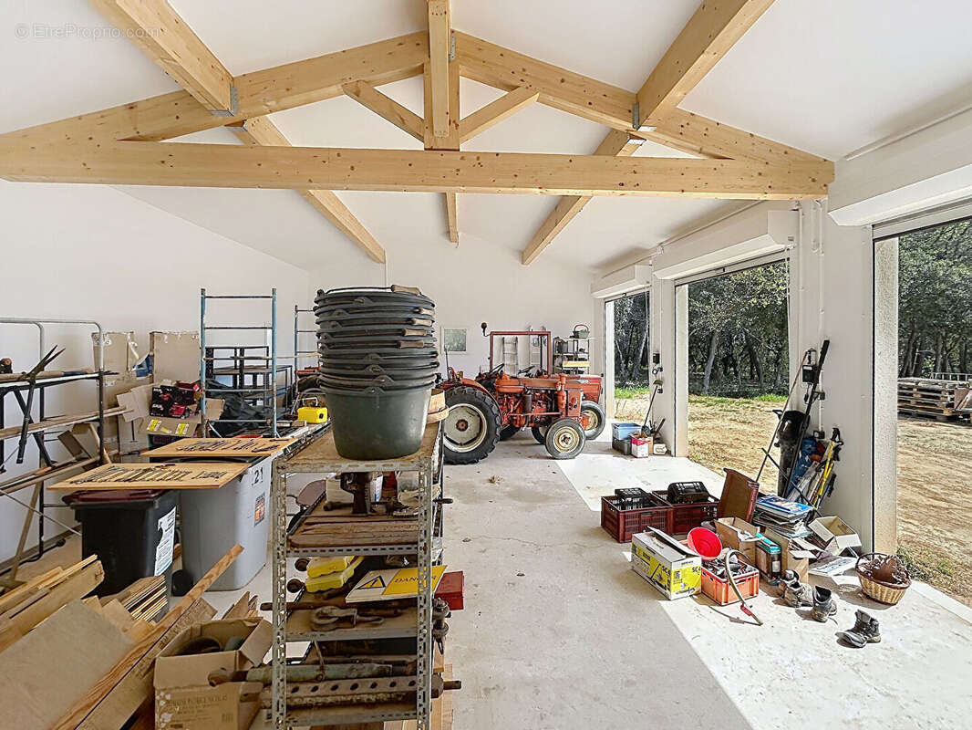 Maison à UCHAUX