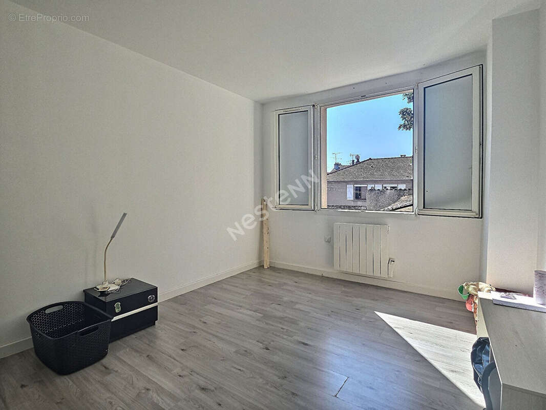 Appartement à VIC-SUR-SEILLE