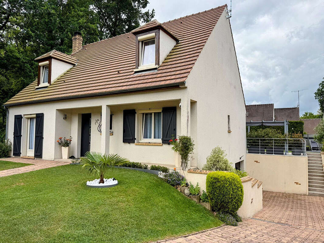 Maison Lamorlaye 7 pièce(s) 165 m2 - photo 15